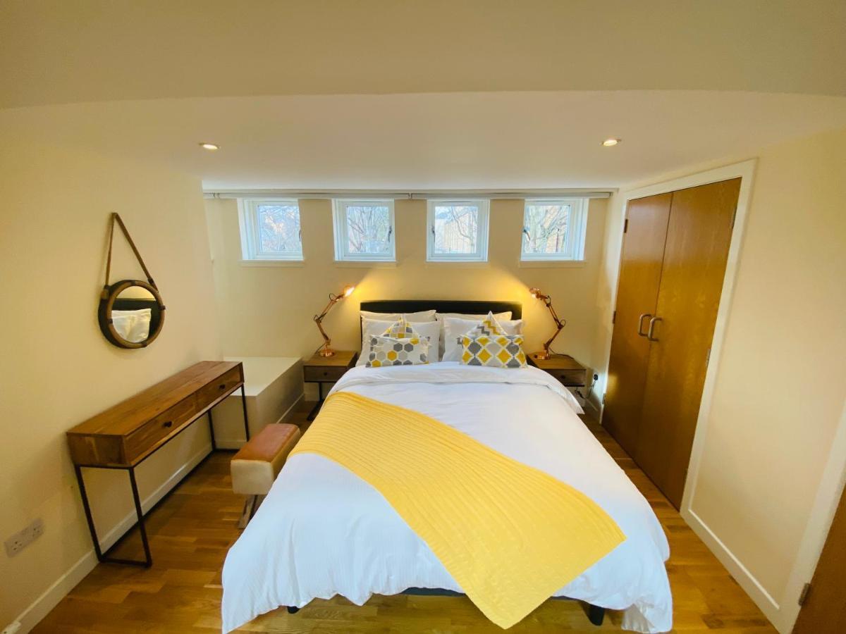 2 Bed 2 Bath With Private Parking Appartement EDI Buitenkant foto