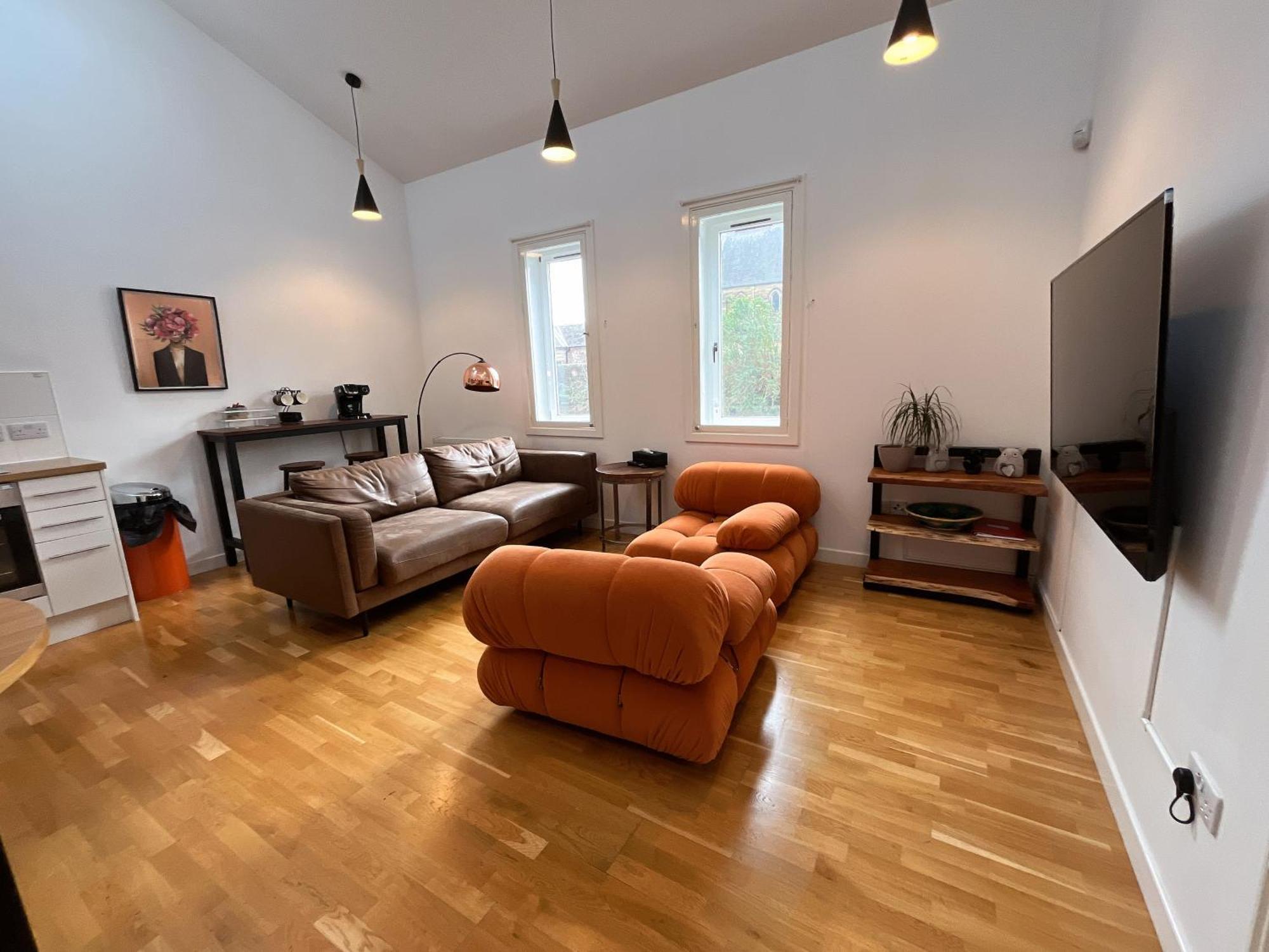 2 Bed 2 Bath With Private Parking Appartement EDI Buitenkant foto